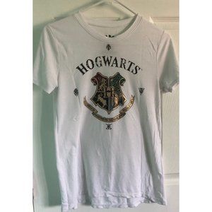 Women's Small White Hogwart's T-Shirt